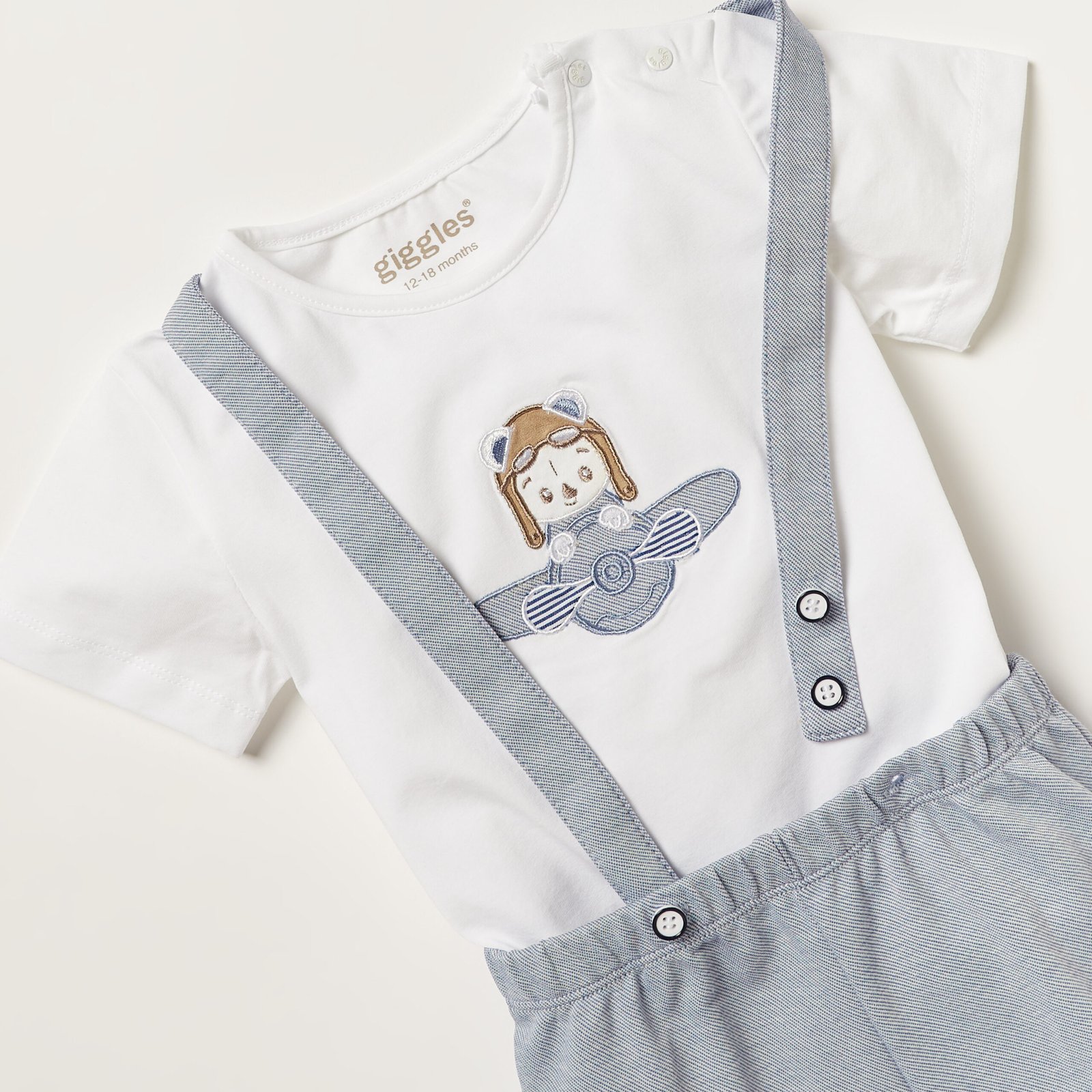 Embroidered Round Neck T-shirt and Dungarees - Image 4